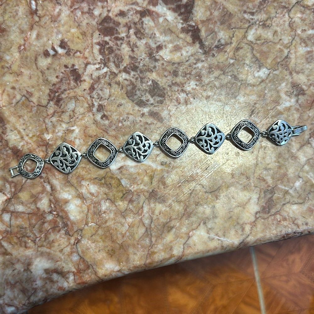 Lia Sophia bracelet